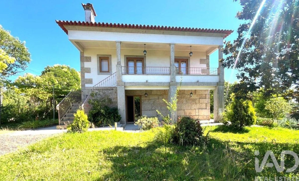 Moradia T4 para Venda em Lanheses Foto 1