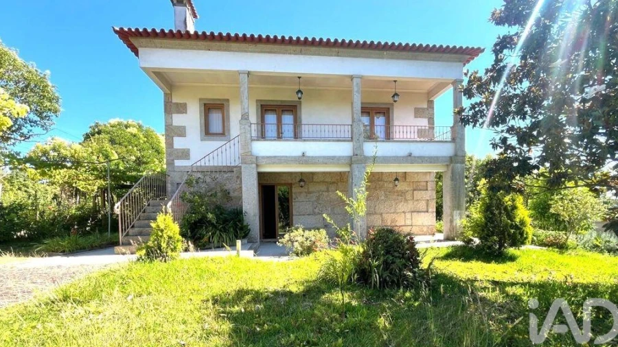 Moradia T4 para Venda em Lanheses