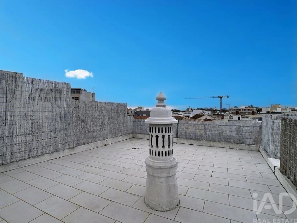 Apartamento T3 para Venda em Faro (Sé e São Pedro) Foto 23