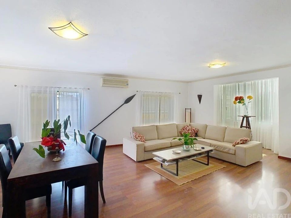Apartamento T3 para Venda em Faro (Sé e São Pedro) Foto 3