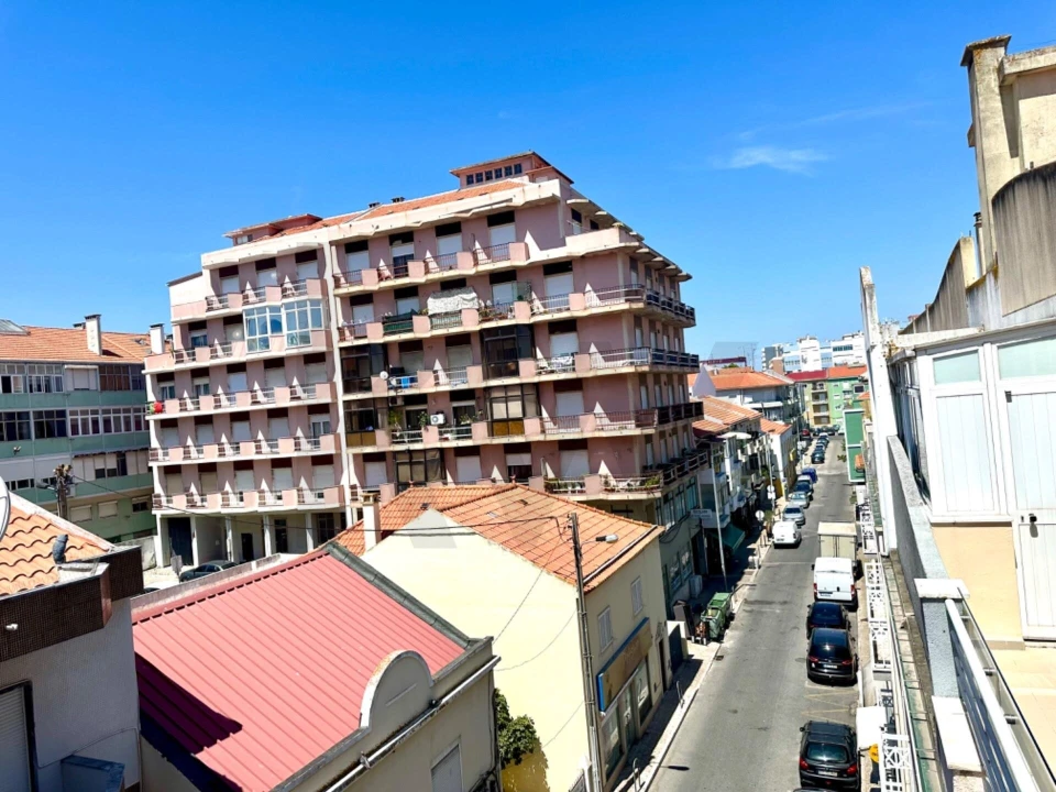 Apartamento T2 para Venda em Almada, Cova da Piedade, Pragal e Cacilhas Foto 17