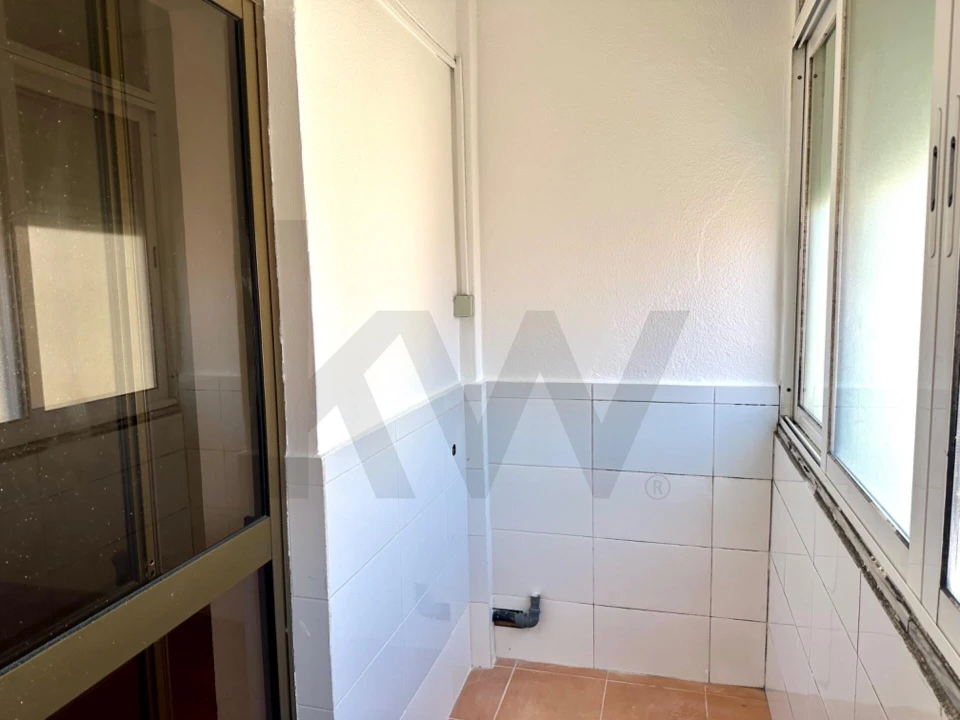 Apartamento T2 para Venda em Almada, Cova da Piedade, Pragal e Cacilhas Foto 14
