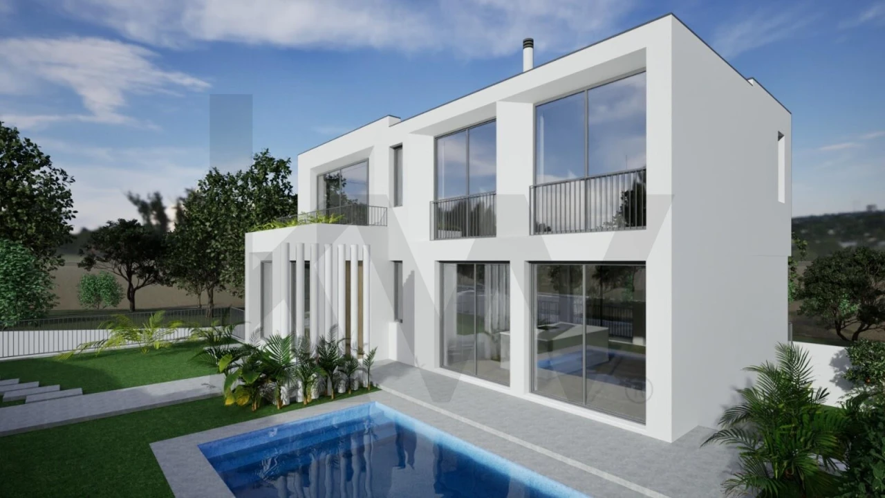 Moradia T4 para Venda em Carvoeira Foto 3