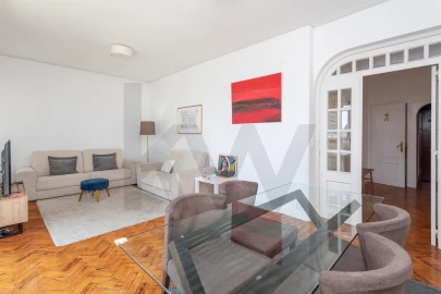 Apartamento T4 para Venda em Alvalade