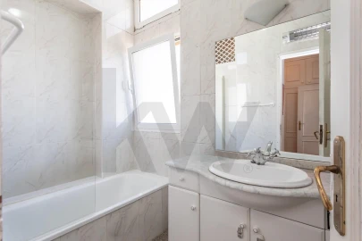 Apartamento T4 para Venda em Alvalade