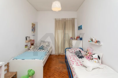 Apartamento T4 para Venda em Alvalade
