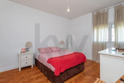 Apartamento T4 para Venda em Alvalade