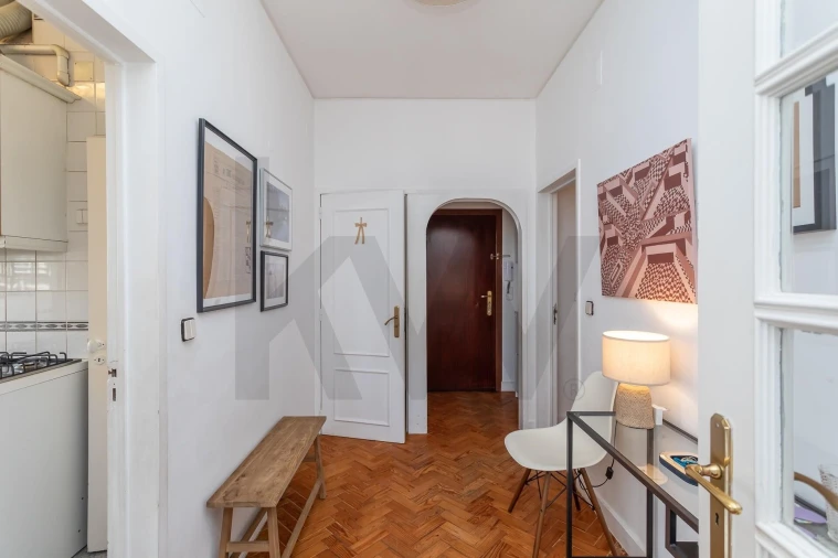 Apartamento T4 para Venda em Alvalade Foto 18