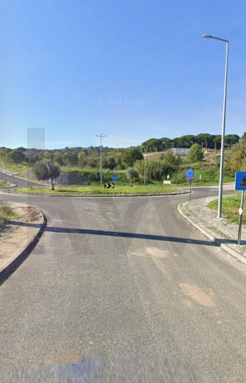 Terreno para Venda em Alenquer (Santo Estêvão e Triana)
