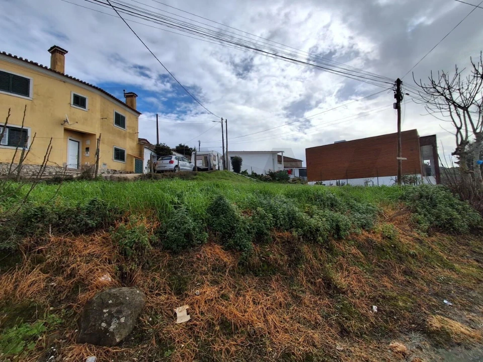 Terreno para Venda em Enxara do Bispo, Gradil e Vila Franca do Rosário Foto 1