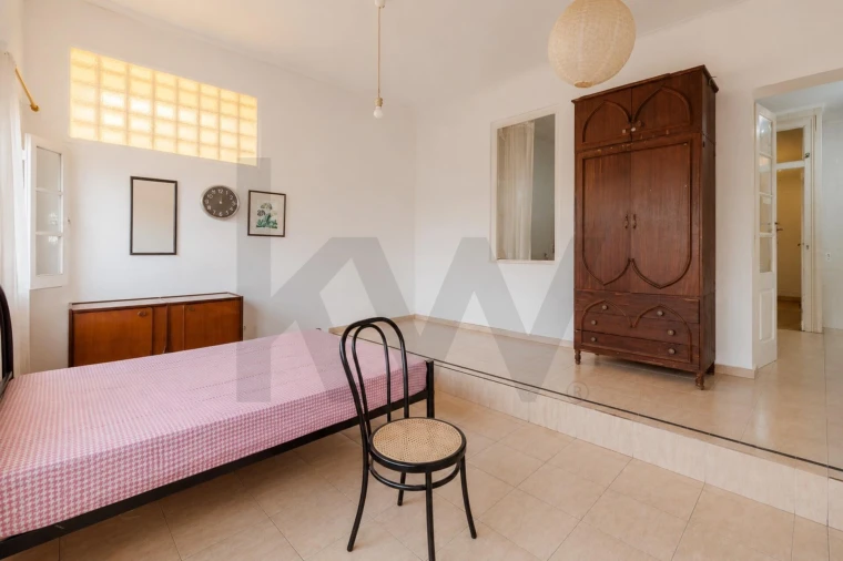 Prédio para Venda em Romeira e Várzea Foto 29
