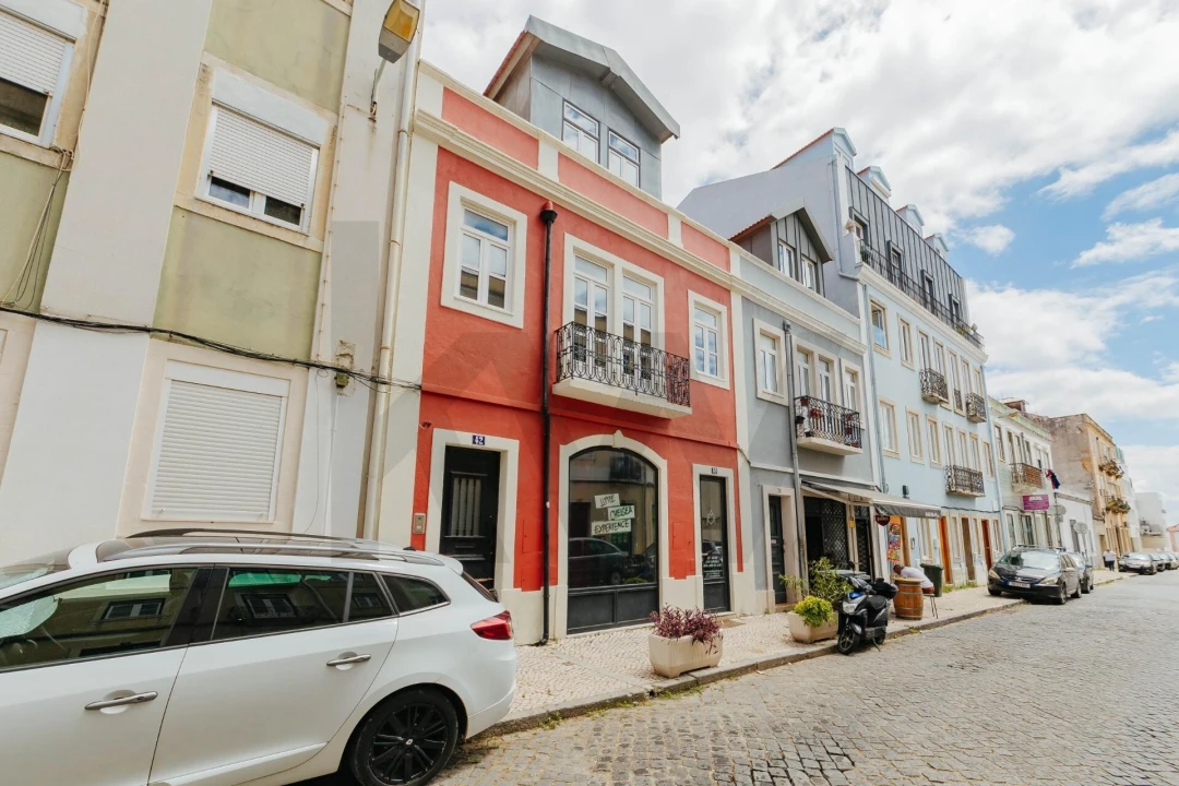 Prédio para Venda em Marvila Foto 2