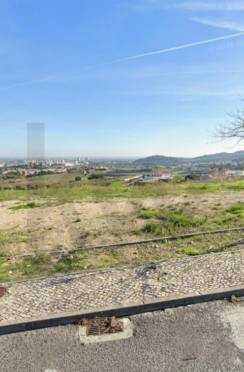 Terreno para Venda em Alenquer (Santo Estêvão e Triana)