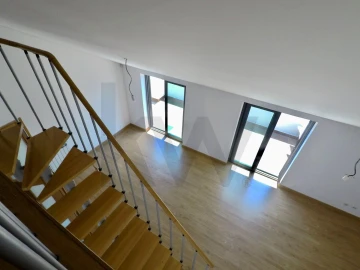 Apartamento T3 para Arrendamento em Alcabideche