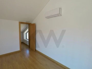 Apartamento T3 para Arrendamento em Alcabideche