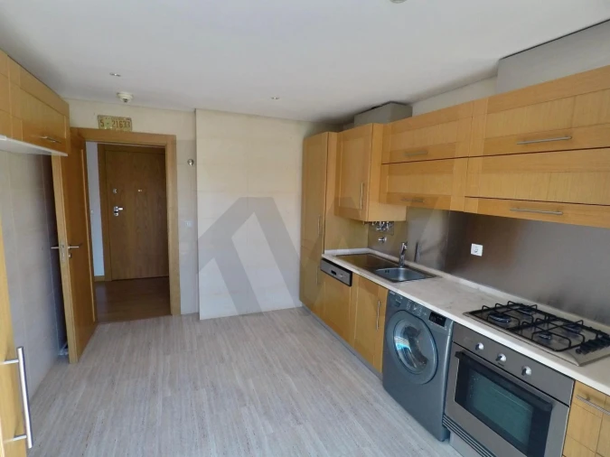 Apartamento T3 para Arrendamento em Alcabideche Foto 15