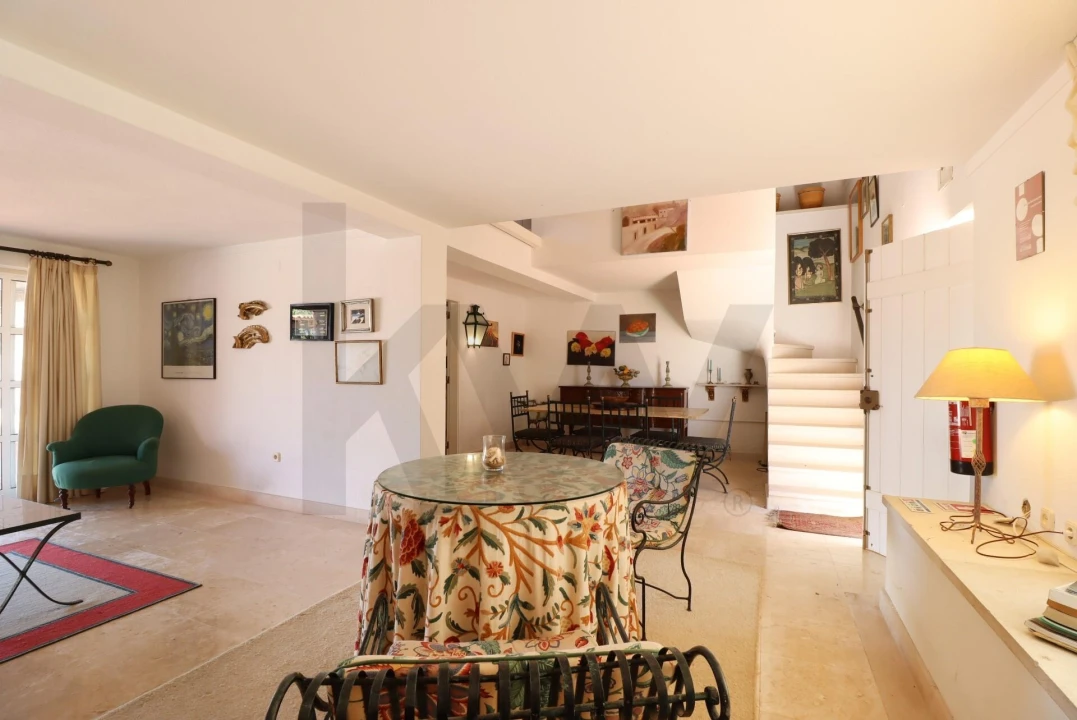 Apartamento T1 para Arrendamento em Colares Foto 15
