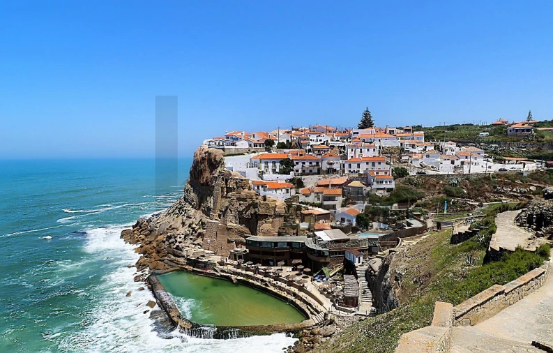 Apartamento T1 para Arrendamento em Colares Foto 33
