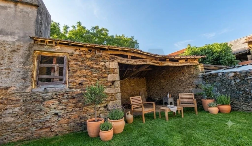 Moradia T3 para Venda em Salsas Foto 4