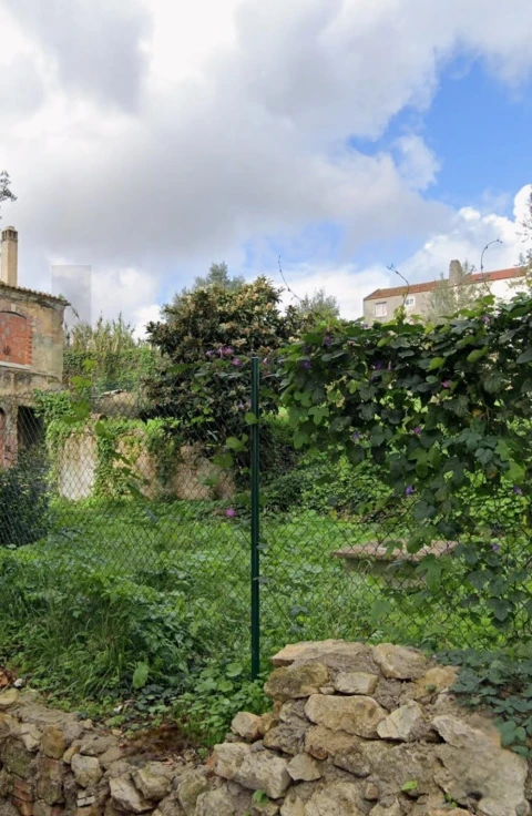 Moradia T2 para Venda em Agualva e Mira-Sintra