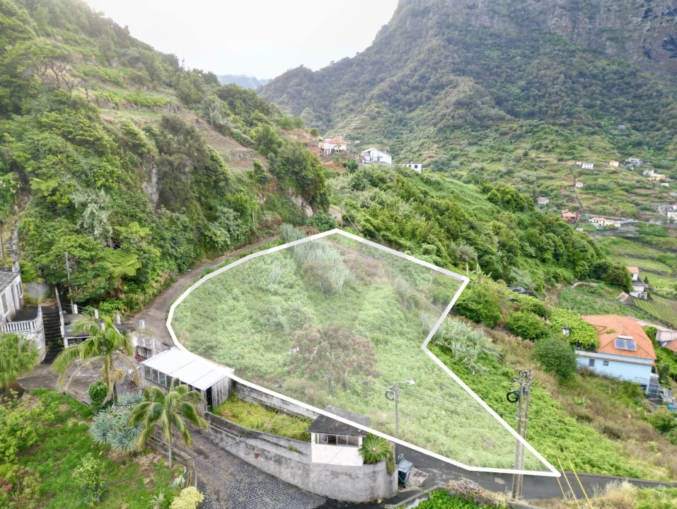 Terreno para Venda em Porto da Cruz Foto 13