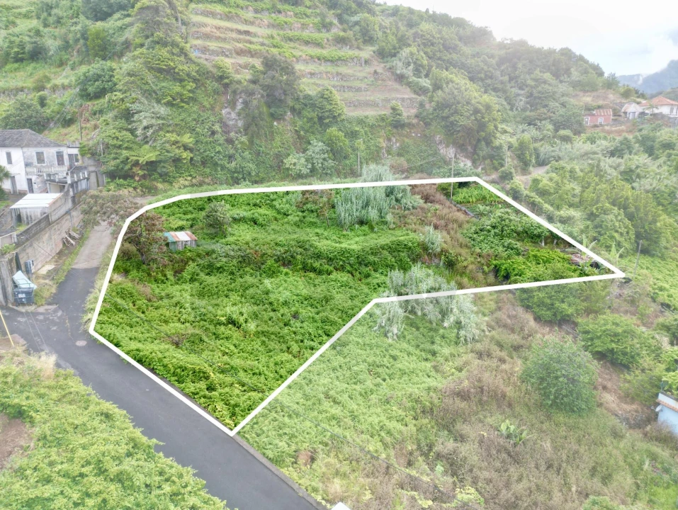 Terreno para Venda em Porto da Cruz Foto 24