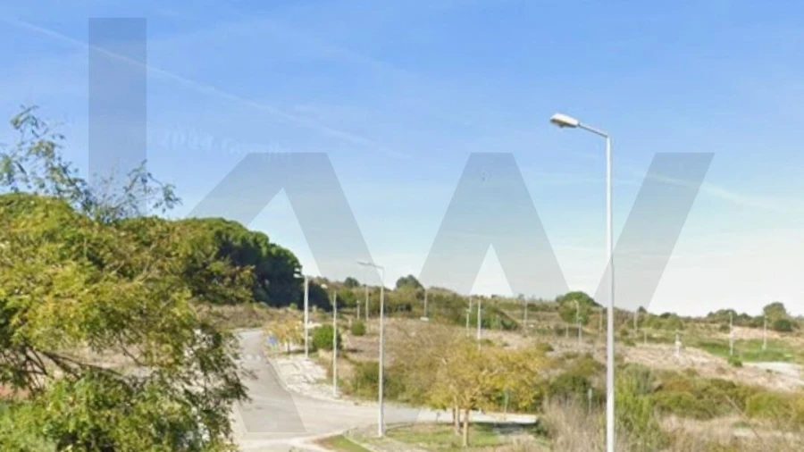 Terreno para Venda em Alenquer (Santo Estêvão e Triana)