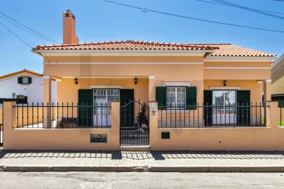 Moradia T3 para Venda em Azeitão (São Lourenço e São Simão)