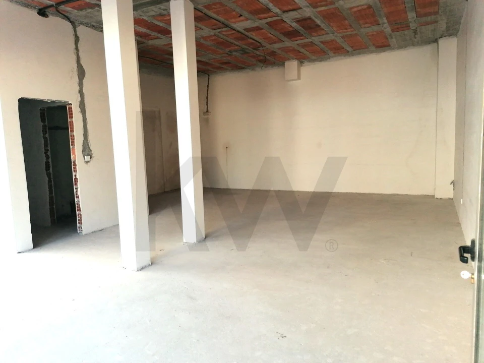 Loja para Venda em São João de Ver Foto 2