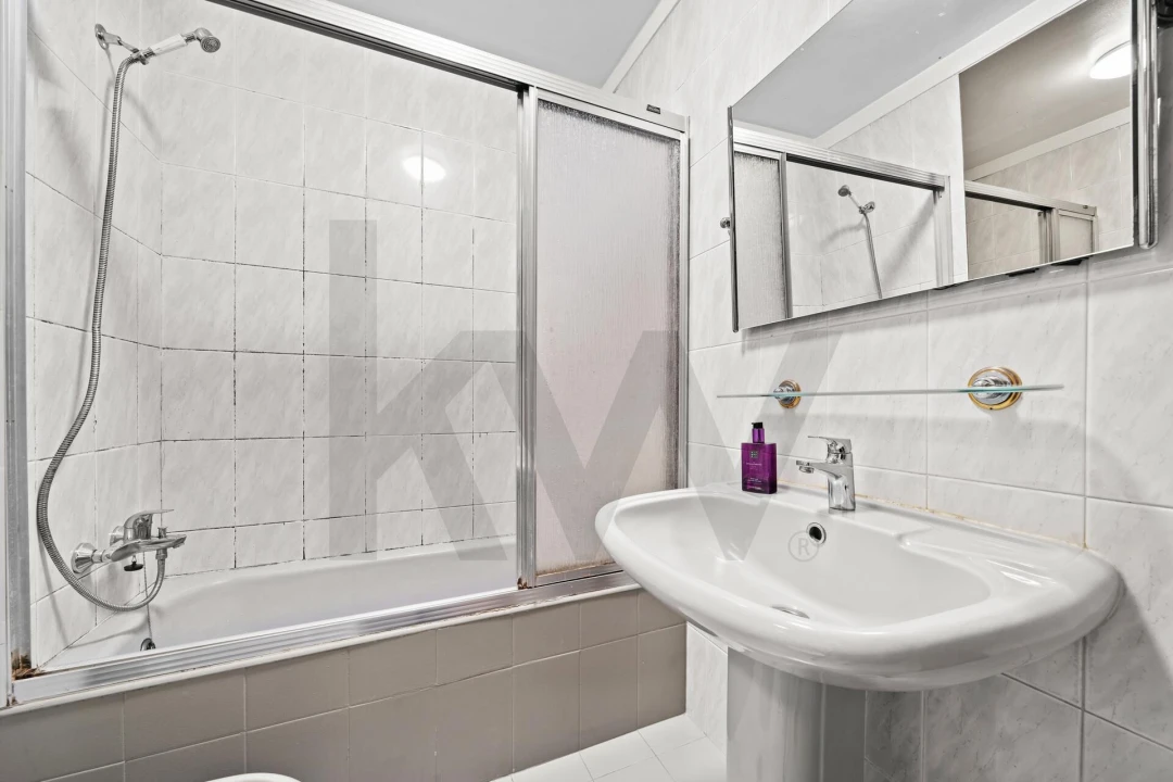 Apartamento T3 para Venda em São Martinho Foto 17