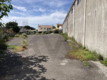 Armazém para Venda em Queluz e Belas