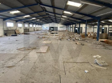 Armazém para Venda em Queluz e Belas