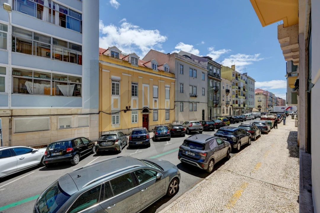 Apartamento T3 para Arrendamento em Campo de Ourique Foto 14