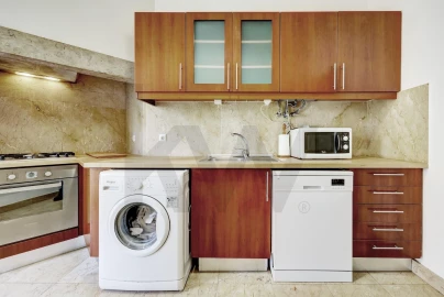 Apartamento T3 para Arrendamento em Campo de Ourique