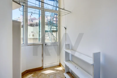 Apartamento T3 para Arrendamento em Campo de Ourique