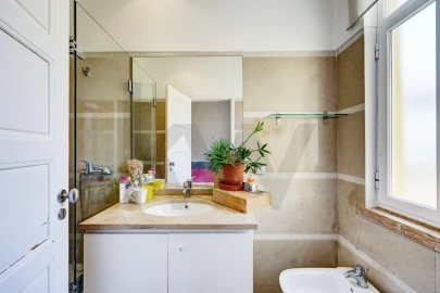 Apartamento T3 para Arrendamento em Campo de Ourique
