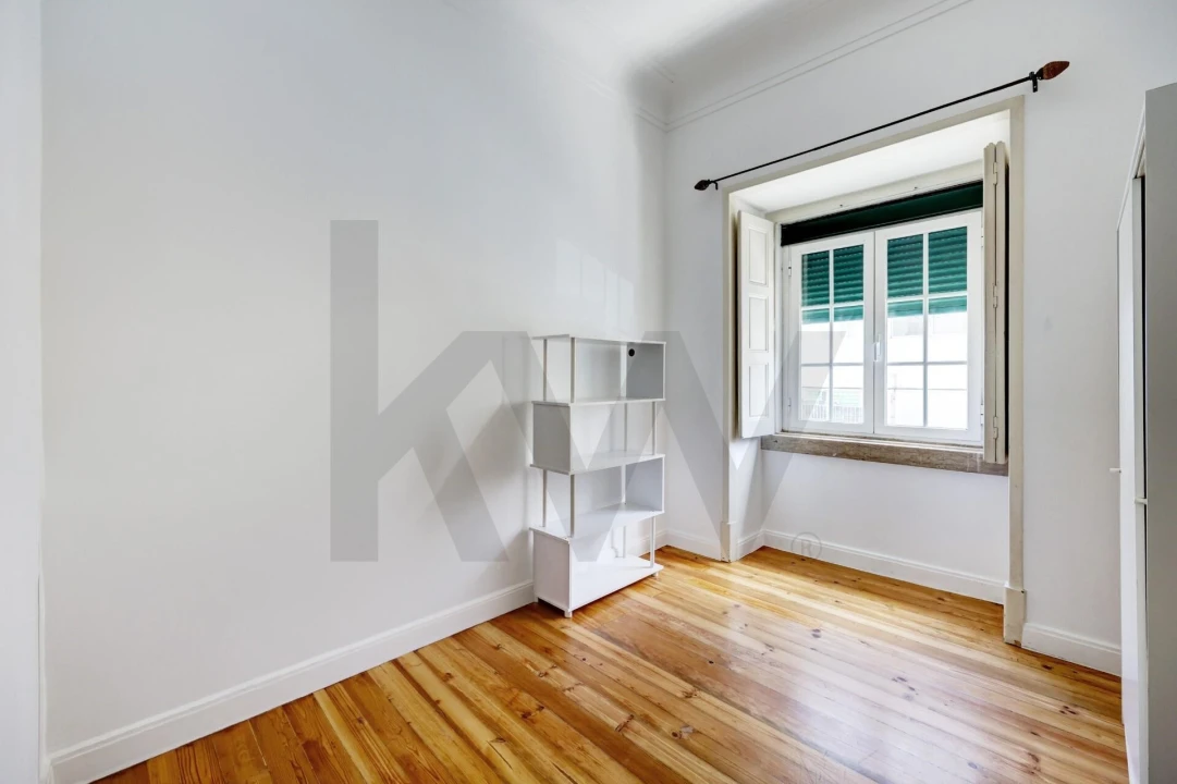 Apartamento T3 para Arrendamento em Campo de Ourique Foto 18