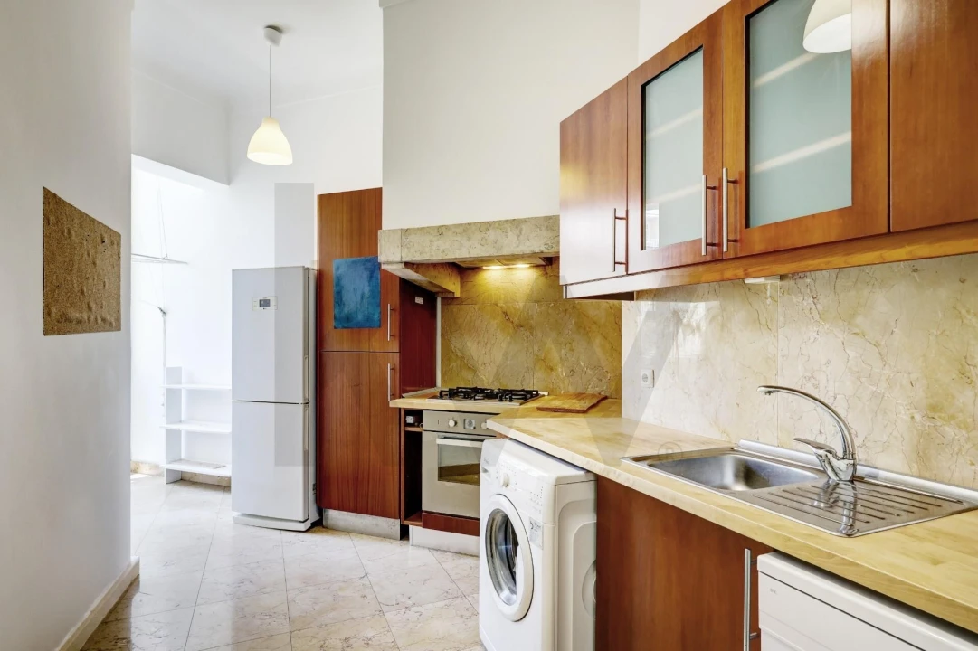 Apartamento T3 para Arrendamento em Campo de Ourique Foto 7
