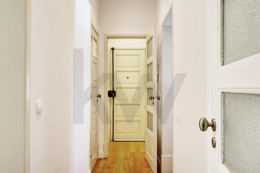 Apartamento T3 para Arrendamento em Campo de Ourique Foto 23
