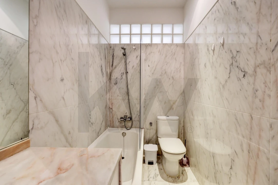 Apartamento T3 para Arrendamento em Campo de Ourique Foto 13