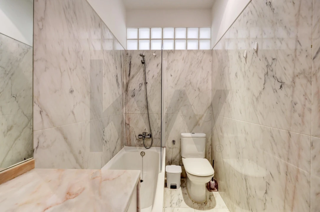 Apartamento T3 para Arrendamento em Campo de Ourique Foto 16