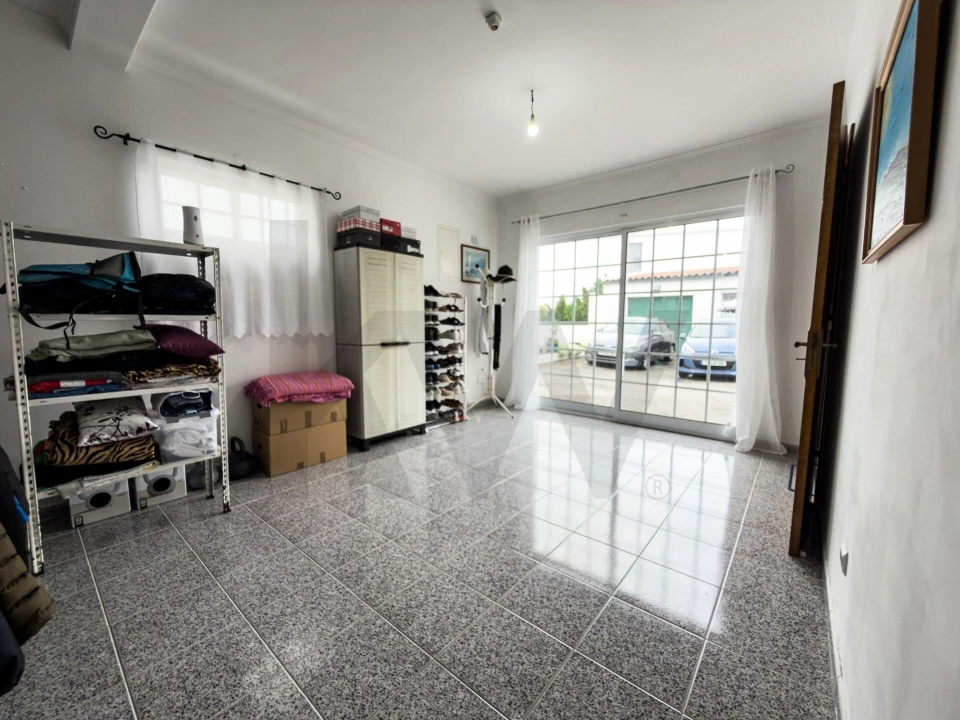Moradia T3 para Venda em Ponta Delgada (São José) Foto 42