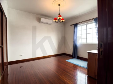 Moradia T3 para Venda em Ponta Delgada (São José)