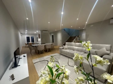 Moradia T4 para Venda em Silveira