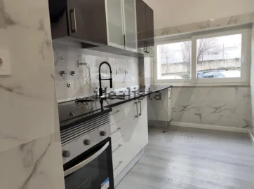 Apartamento T3 para Venda em Laranjeiro e Feijó