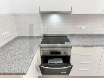 Apartamento T3 para Arrendamento em São Domingos de Benfica