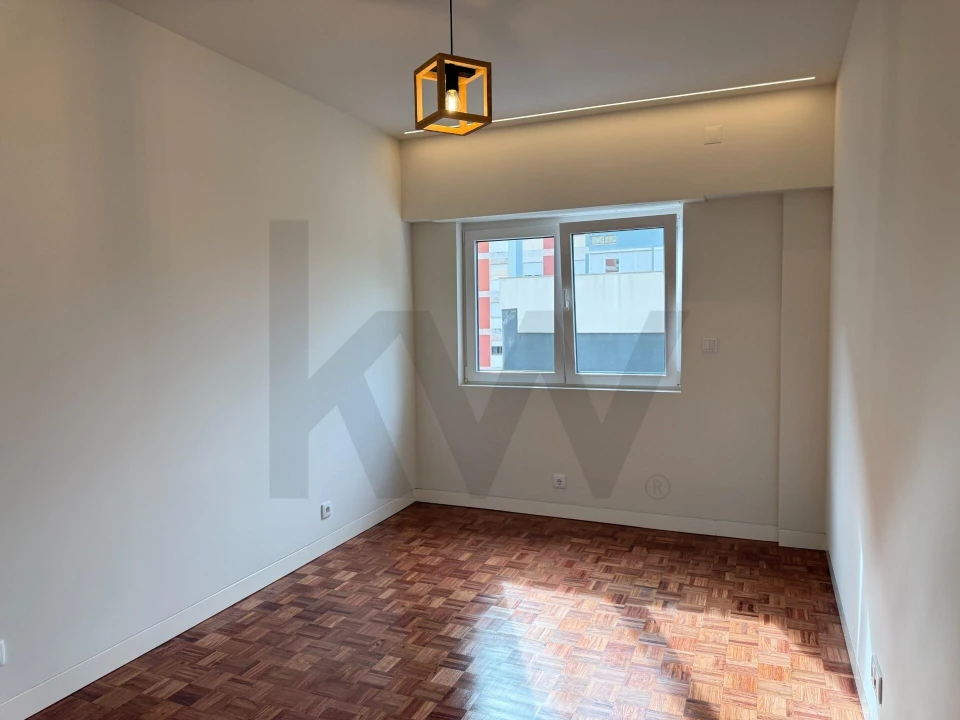 Apartamento T3 para Arrendamento em São Domingos de Benfica Foto 28