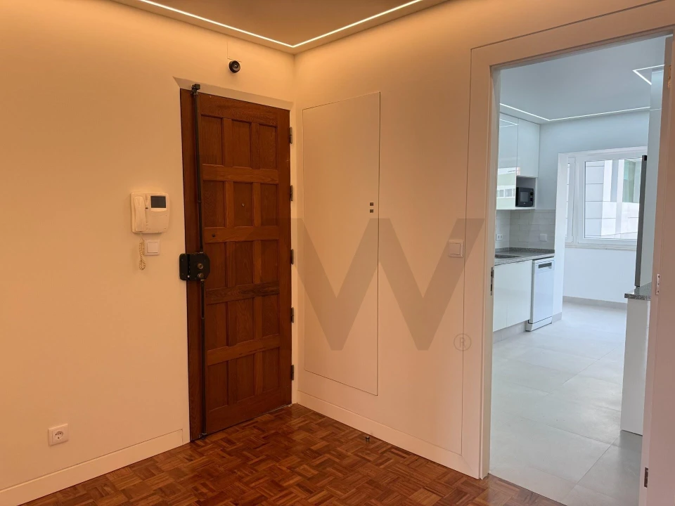Apartamento T3 para Arrendamento em São Domingos de Benfica Foto 27