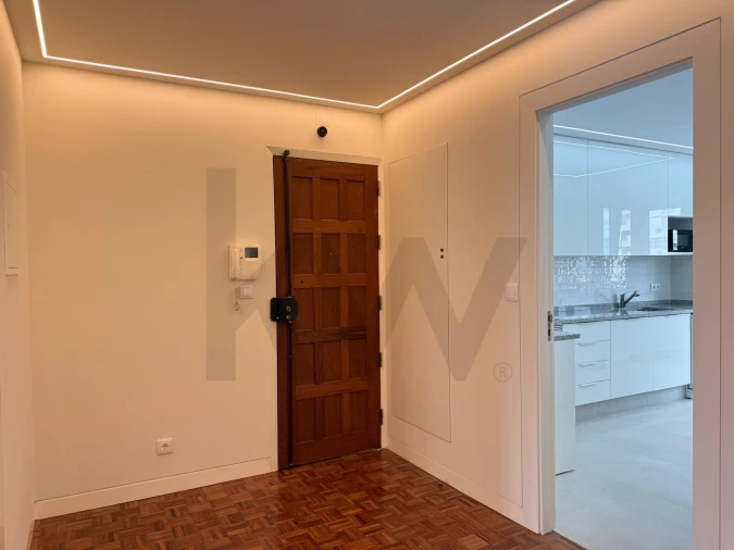 Apartamento T3 para Arrendamento em São Domingos de Benfica Foto 26