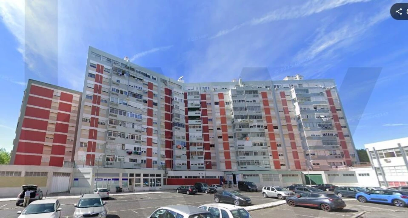 Apartamento T3 para Arrendamento em São Domingos de Benfica Foto 1